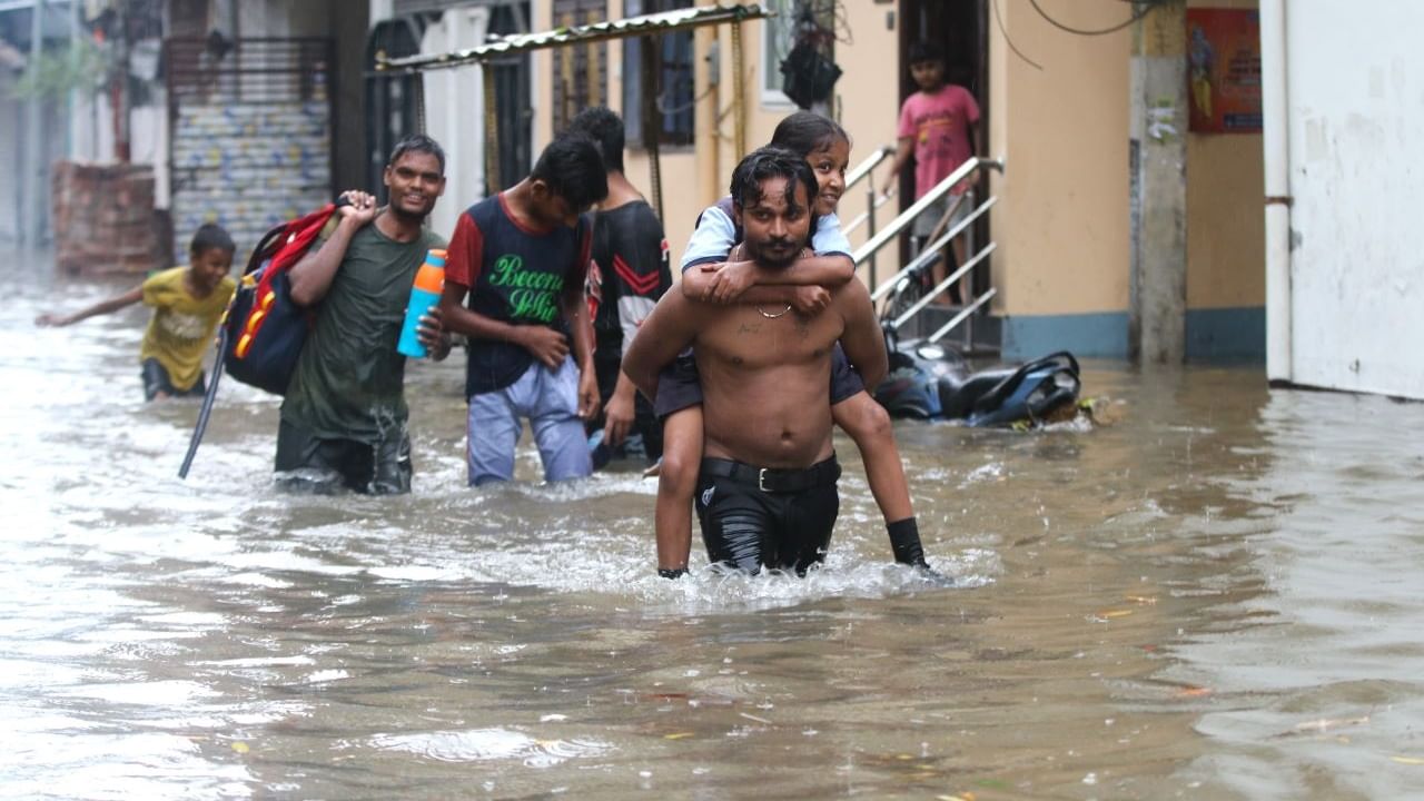 Cyclone Dana: Odisha, West Bengal; Check state-wise schools closure list