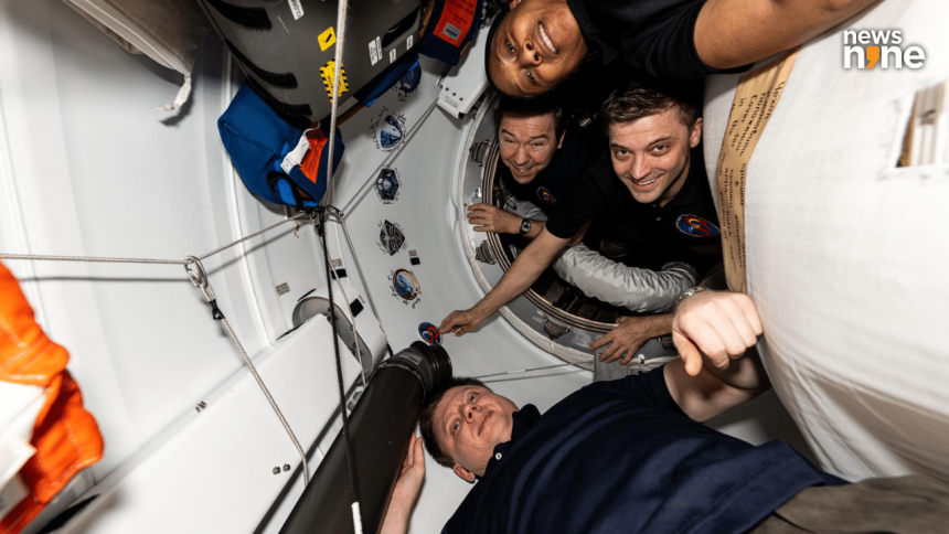 NASA Astronaut Hospitalized After Crew-8 Splashdown—What Happened? 1 NASA Astronaut Hospitalized After Crew-8 Splashdown—What Happened?