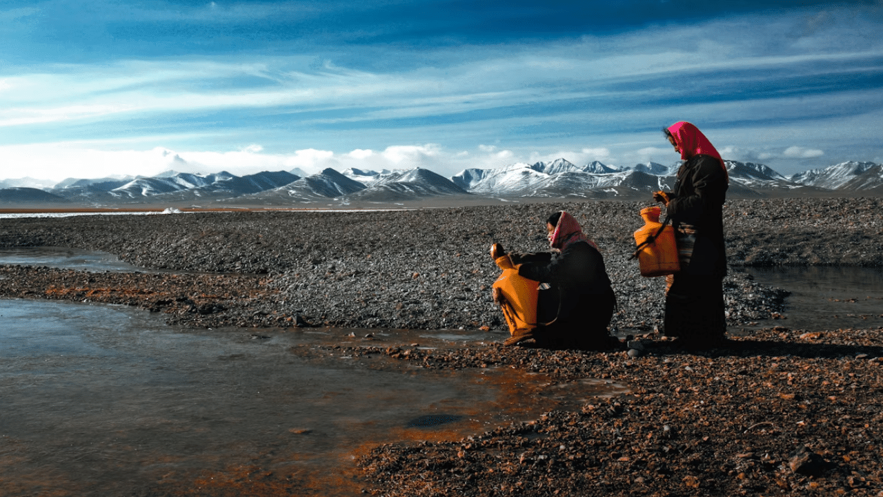 Superhuman Tibetan women conquer thin air with unique genetic powers