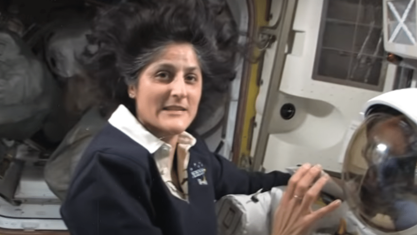 Astronaut Sunita Williams celebrates Diwali from Space 1 Astronaut Sunita Williams celebrates Diwali from Space