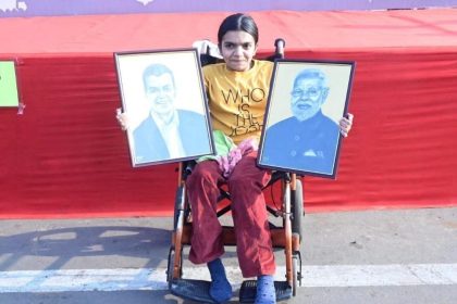 PM Modi, Spain PM pause Vadodara roadshow to meet differently-abled artist