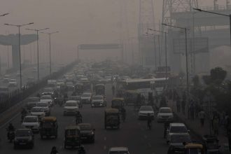 Airlines sound alert to passengers as severe smog grips Delhi-NCR, flights disrupted