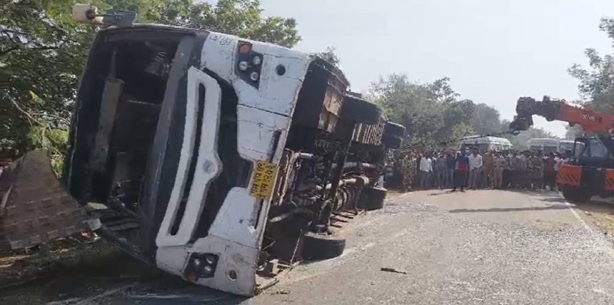 Maharashtra: 9 dead after bus overturns in bid to avoid hitting biker in Gondia
