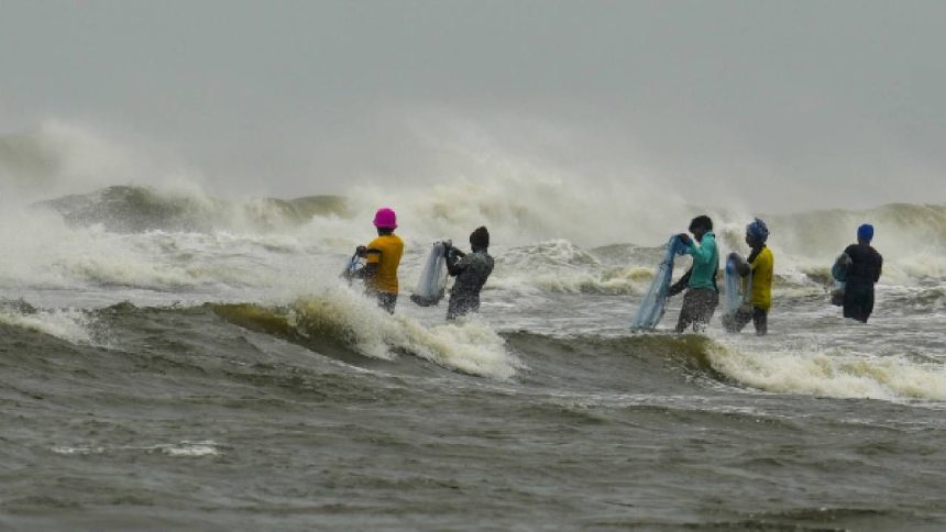 Cyclone Fengal: Tamil Nadu, Puducherry brace for landfall today