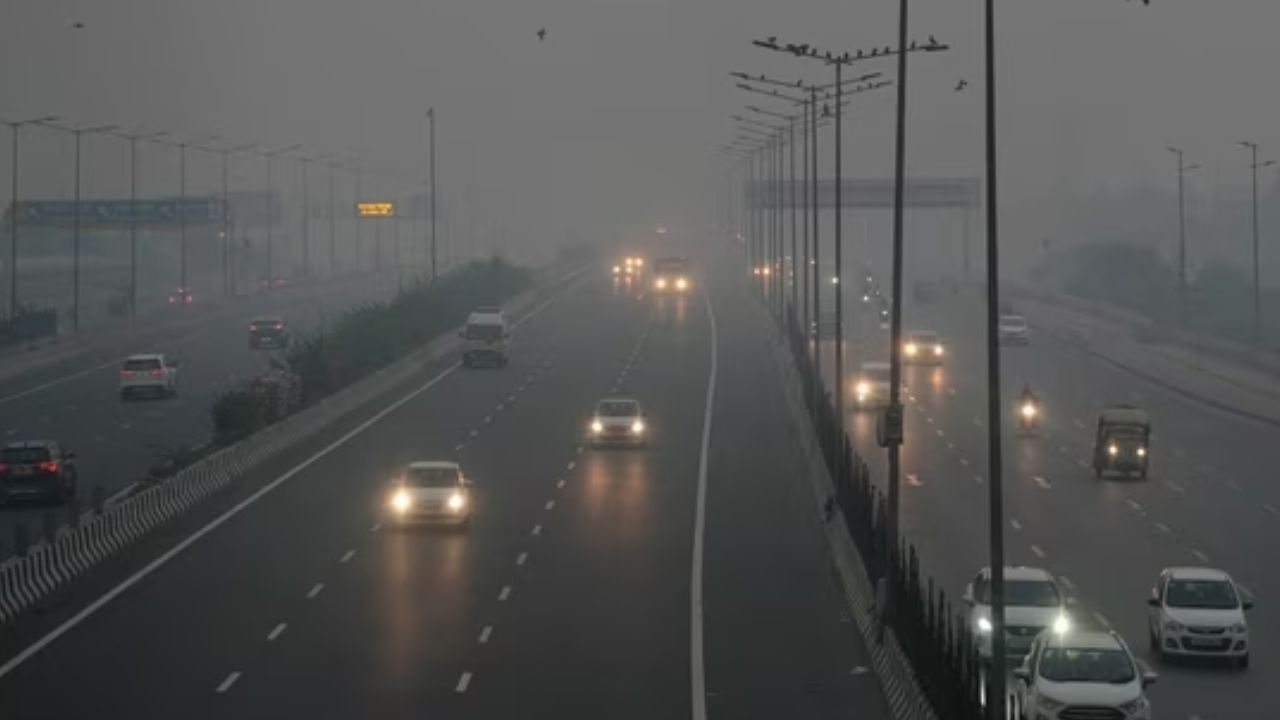 Delhi air quality plummets post-Diwali; AQI in ‘very poor’ category across NCR Delhi air quality plummets post-Diwali; AQI in ‘very poor’ category across NCR
