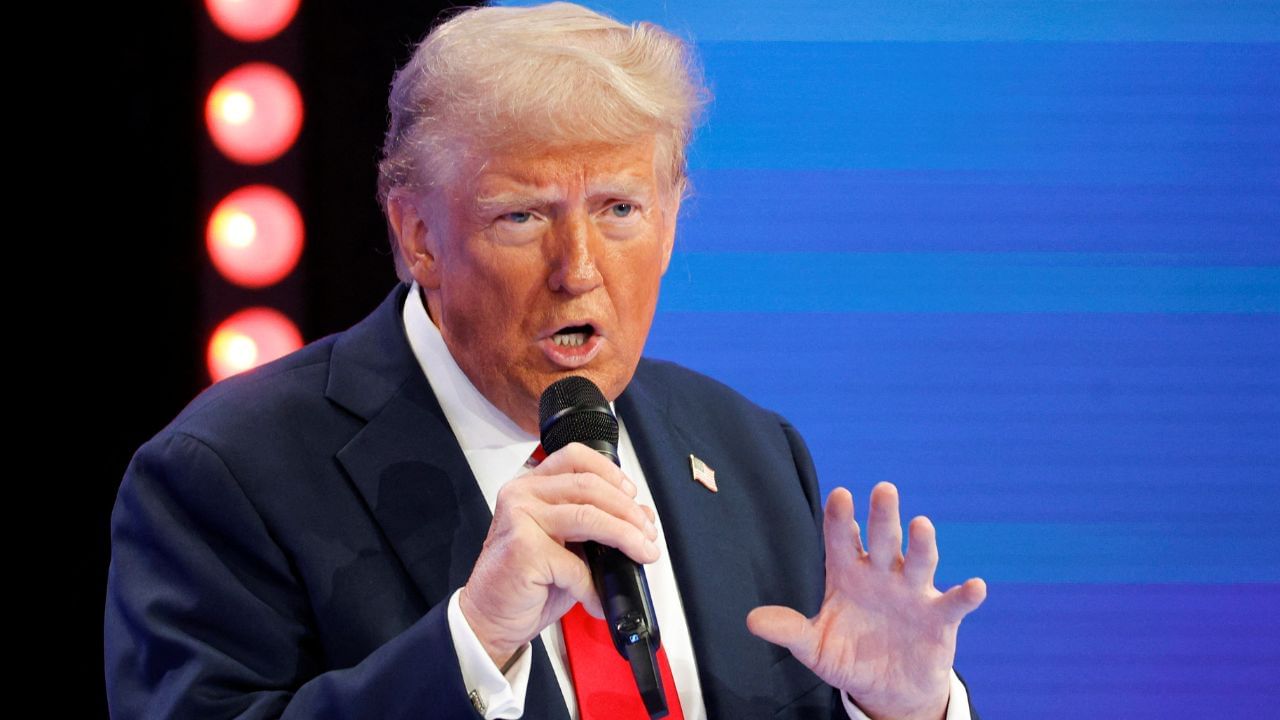 Trump wins North Carolina; ahead in key swing states Pennsylvania and Michigan