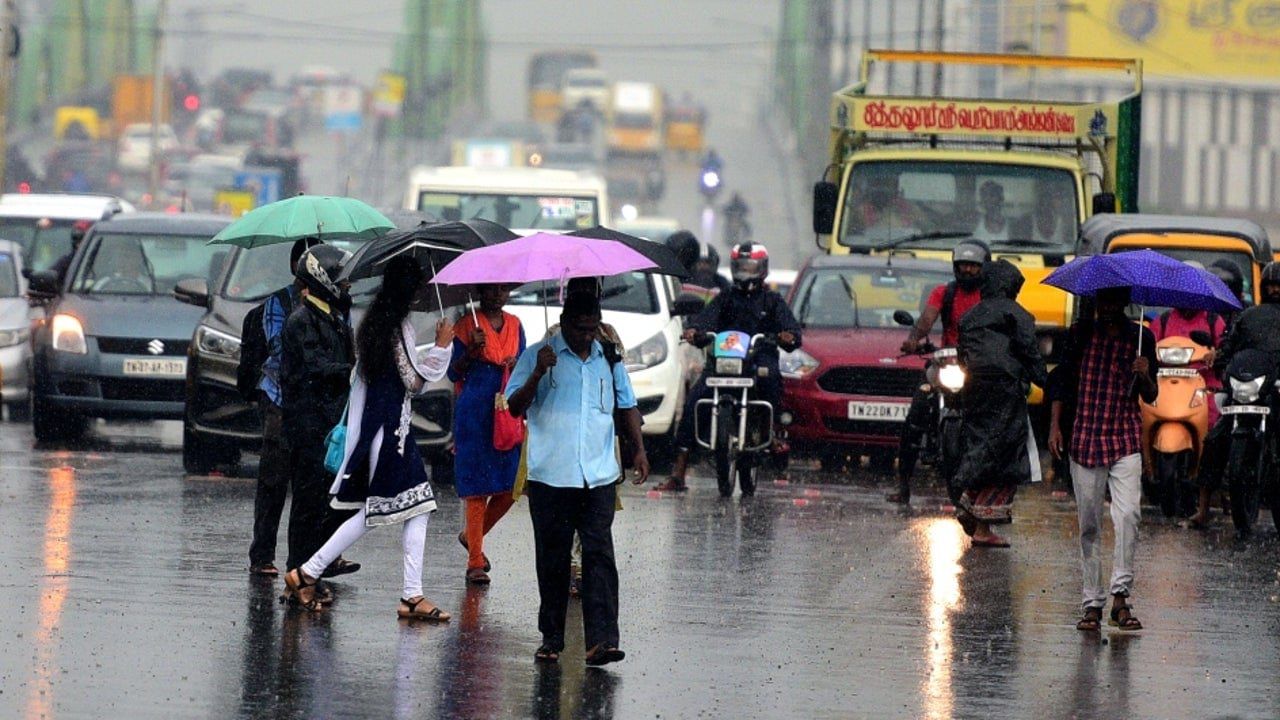 Heavy rains to lash Tamil Nadu, low-pressure area forms in Bay of Bengal