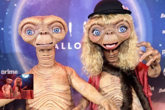 Heidi Klum invokes nostalgia in E.T. costume for annual Halloween bash