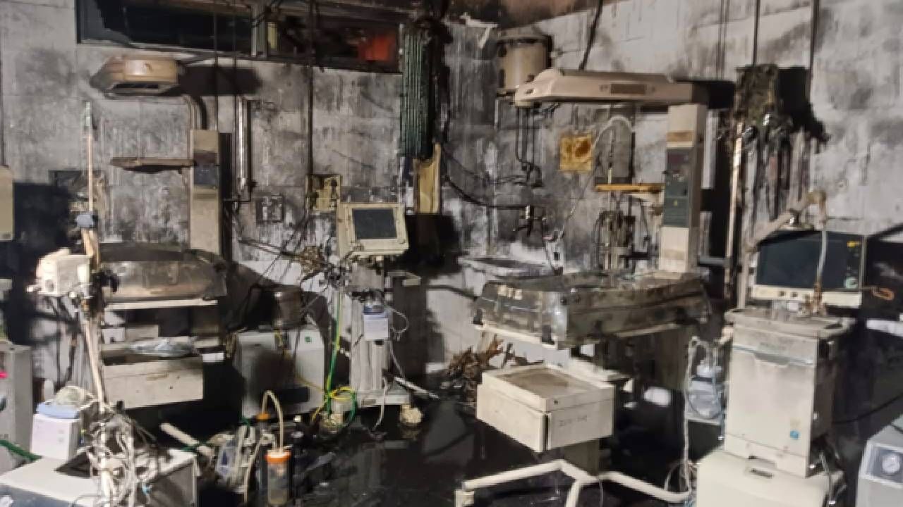 Jhansi hospital fire: Principal sacked, 3 staffers suspended over death of 17 infants Jhansi hospital fire: Principal sacked, 3 staffers suspended over death of 17 infants