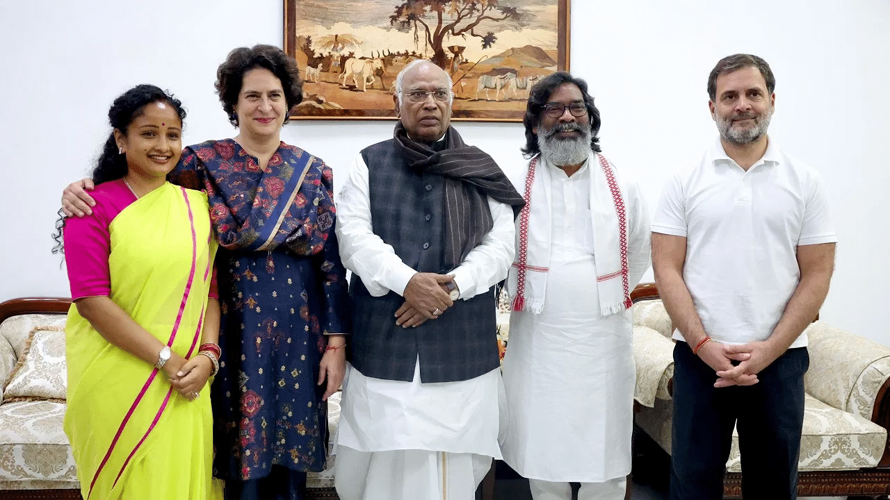 Jharkhand cabinet formation: Cong denied Deputy CM post, to get 4 ministerial seats Jharkhand cabinet formation: Cong denied Deputy CM post, to get 4 ministerial seats