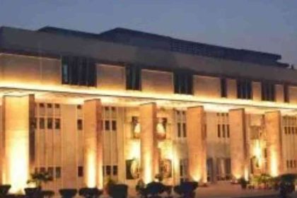 Employer cannot be held liable for suicide abetment for harsh decisions: Delhi HC