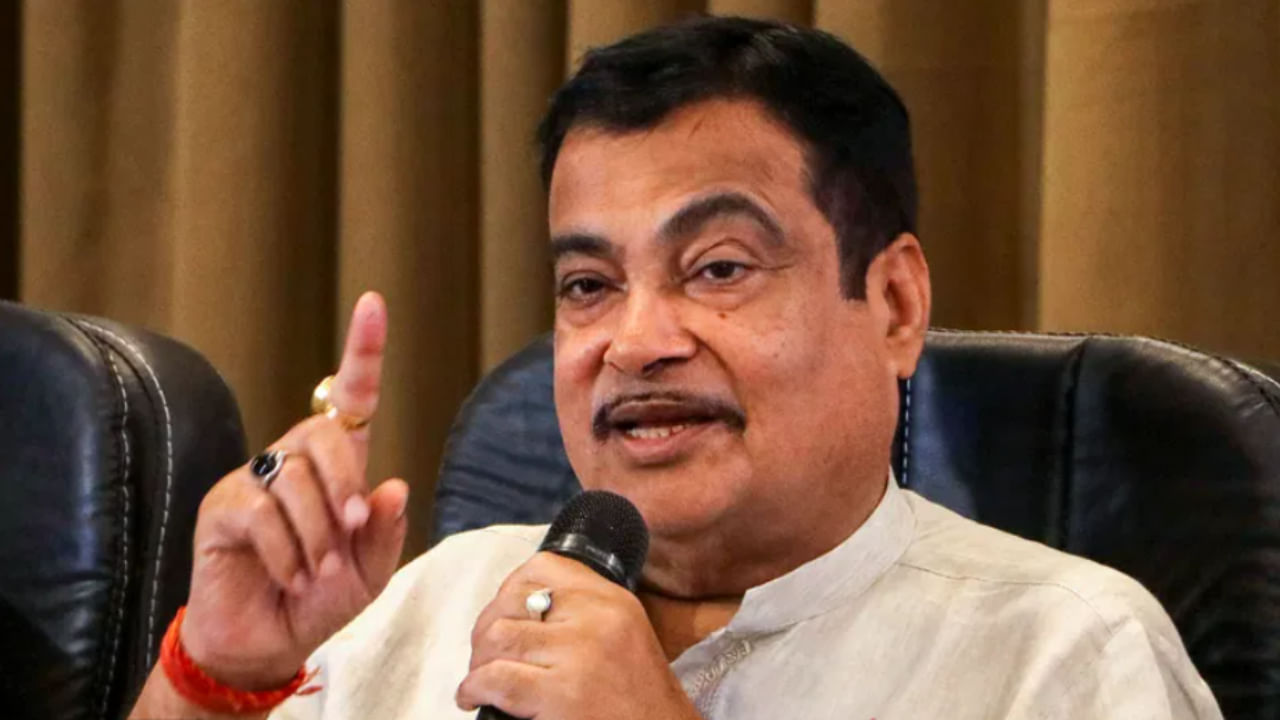 Watch: After Thackrey, election authorities inspect Nitin Gadkari’s chopper in Latur