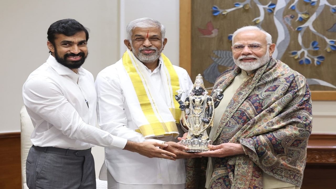 My Home Group’s Chairman Dr Rameswar Rao Jupally and his son J Ramu Rao meet PM Modi to pay their respect My Home Group’s Chairman Dr Rameswar Rao Jupally and his son J Ramu Rao meet PM Modi to pay their respect