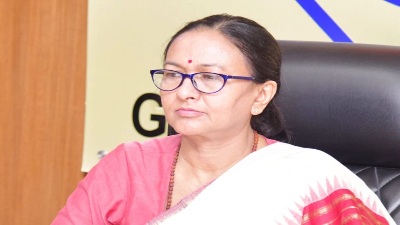 Uttarakhand CS instructs all DMs to implement local land laws in purchase of lands