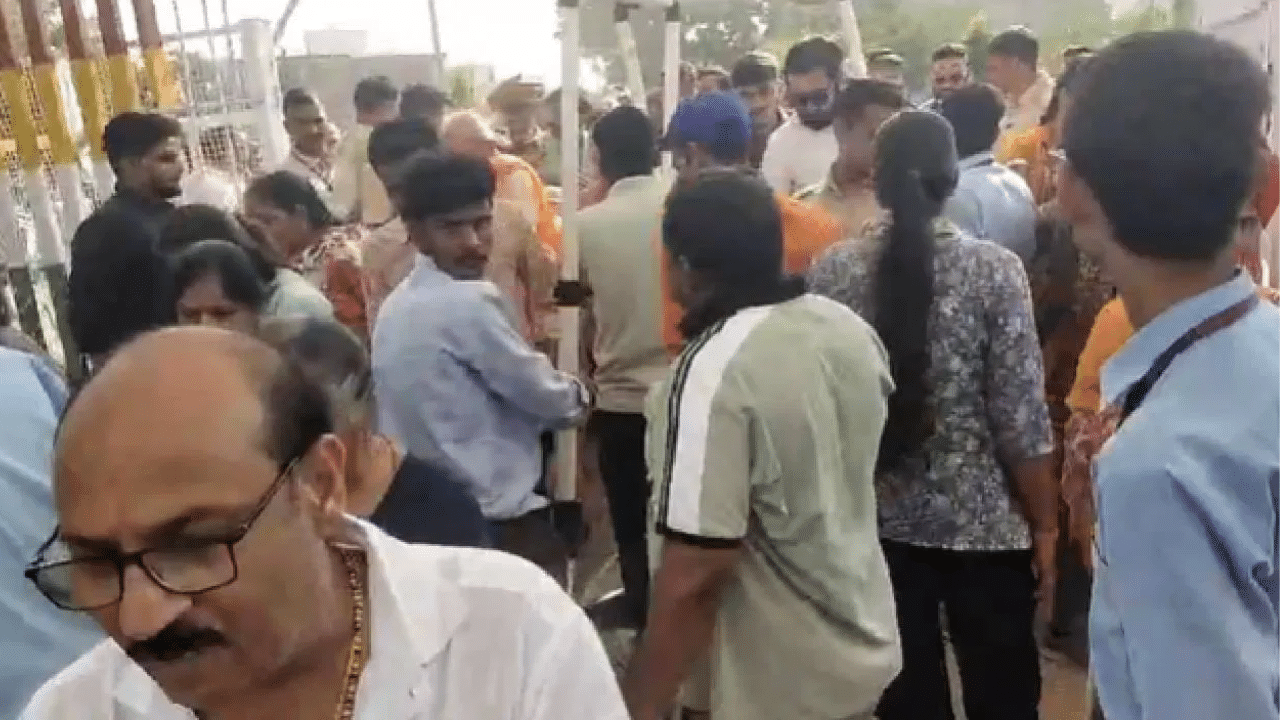 Rajasthan: Six injured in stampede at VIP gate during Dhirendra Shastri’s katha in Bhilwara