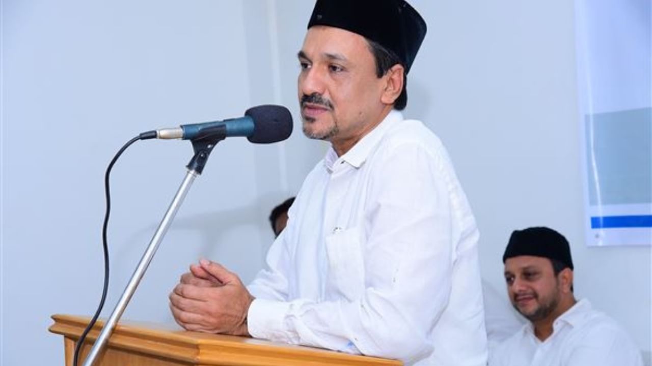 Kerala Waqf land issue: Muslim groups request state govt to settle matter amicably Kerala Waqf land issue: Muslim groups request state govt to settle matter amicably