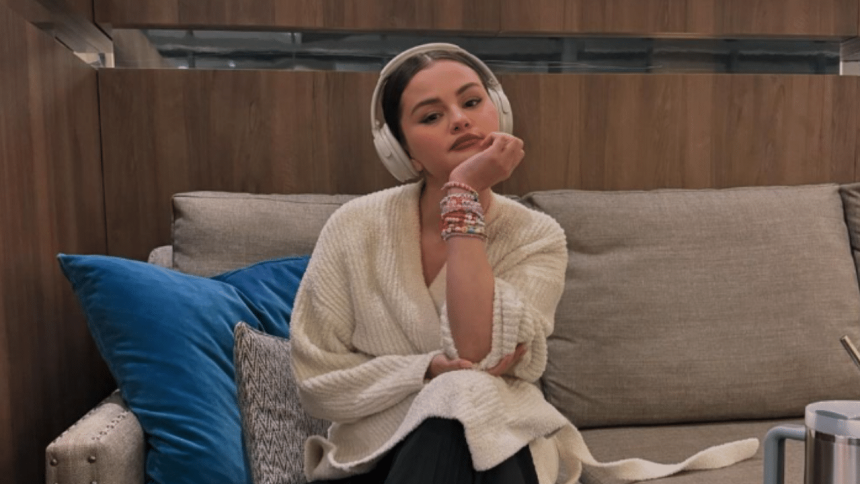 Selena Gomez asked to chant ‘Jai Shri Ram’ by Indian fan – Netizens cringe at video