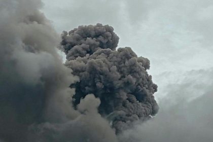 Volcanic eruption burns houses in Indonesia, killing at least 9 people