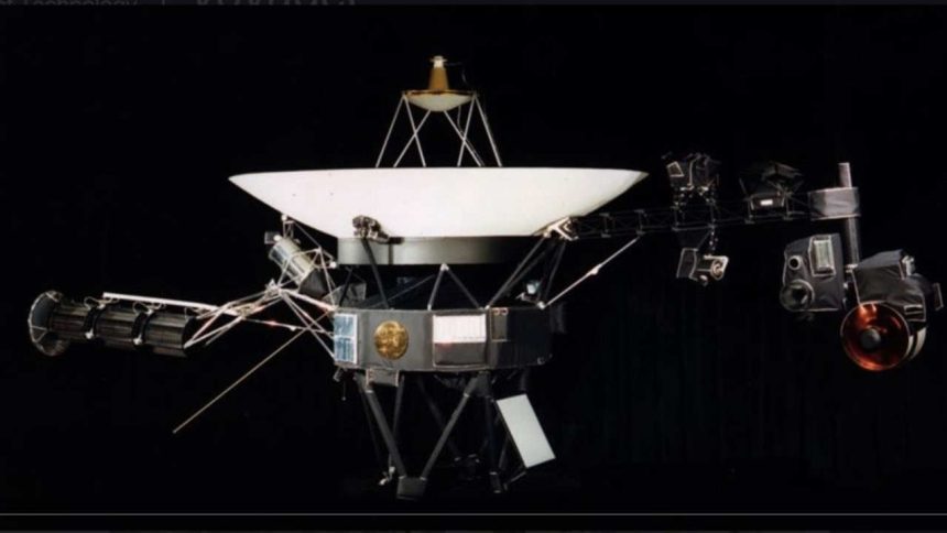 Voyager 1 Makes Contact From 15 Billion Miles Using 1981 Tech 1 Voyager 1 Makes Contact From 15 Billion Miles Using 1981 Tech