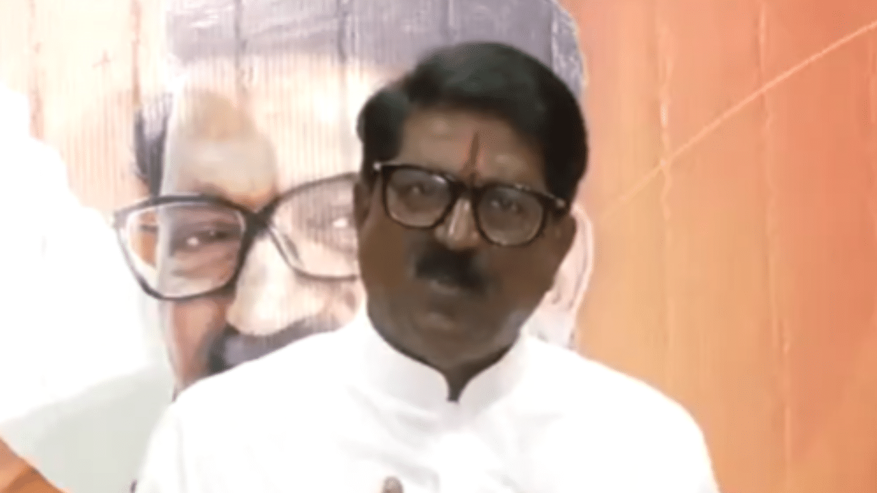 ‘I mean no disrespect’: Arvind Sawant apologises over ‘maal’ remarks on Shaina NC ‘I mean no disrespect’: Arvind Sawant apologises over ‘maal’ remarks on Shaina NC