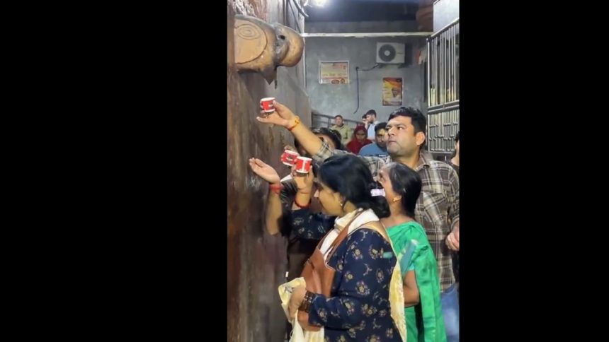 Devotees drink AC water thinking it to be ‘Charan Amrit’ at Vrindavan temple | Watch 1 Devotees drink AC water thinking it to be ‘Charan Amrit’ at Vrindavan temple | Watch