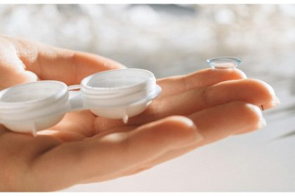 SHOCKING! 23YO goes blind after swimming with her contact lenses on