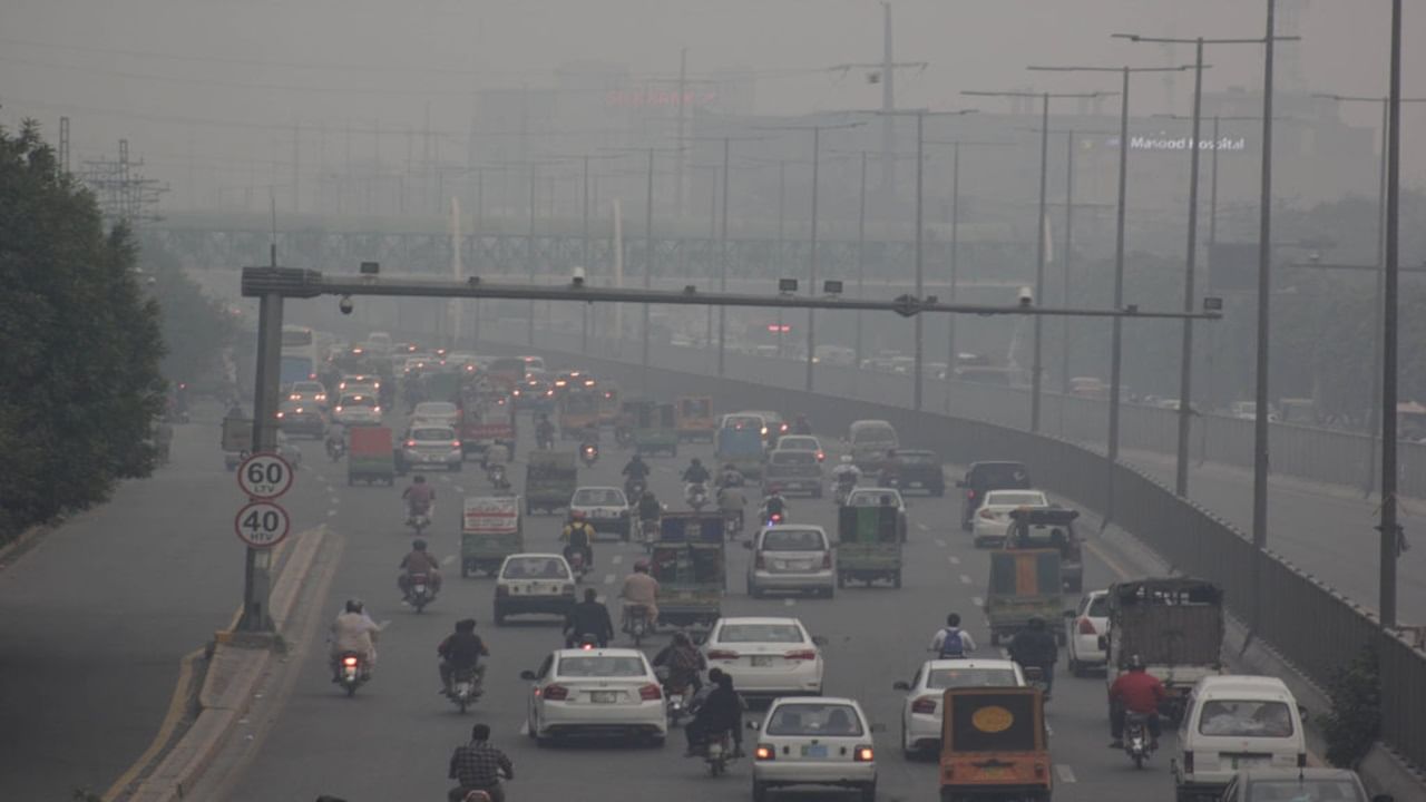Lahore’s poor AQI demands action, pointing fingers at New Delhi won’t clear the air