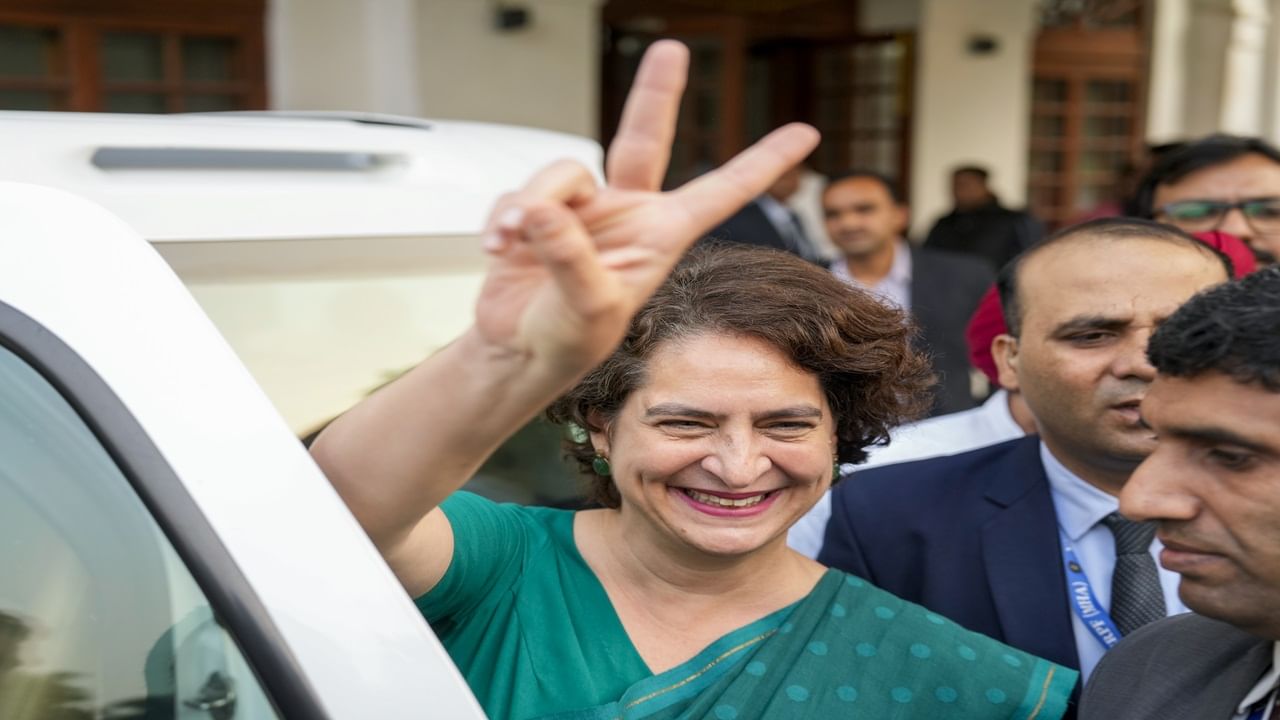 Acharya Pramod calls Priyanka Gandhi Congress’ ‘sarvadhik’ popular leader, hails her Wayanad victory