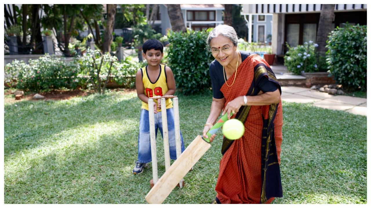 Doctors report ‘petticoat cancer’ in women who tie sarees tightly at waist Doctors report ‘petticoat cancer’ in women who tie sarees tightly at waist