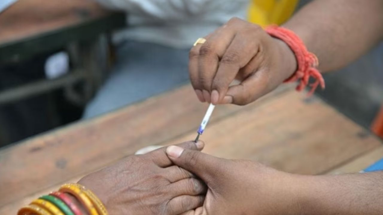 Maharashtra – Kopri-Pachpakhadi, Nagpur South West Election results LIVE: Tough contest on cards