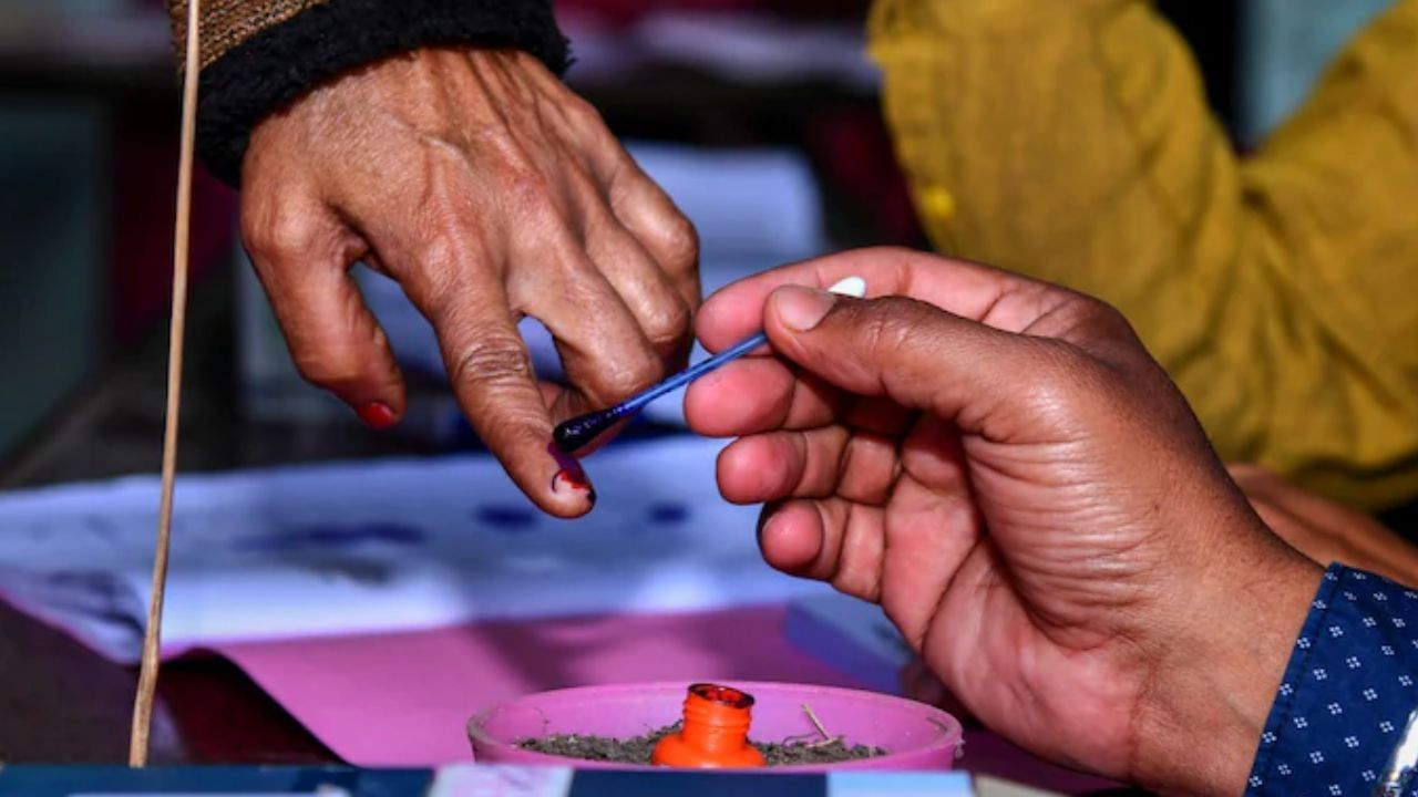 Jharkhand – Jamtara, Lohardaga, Dumka, Chakradharpur Election Results LIVE: Tough contest on cards