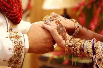 UP: Bride refuses to marry after groom found drinking alcohol with female friends