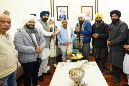 Kejriwal’s Pujari Granthi Samman Yojana a poll gimmick, says BJP; AAP responds