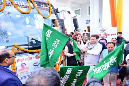 Uttarakhand govt launches educational tour for toppers, CM flags off Bharat Darshan