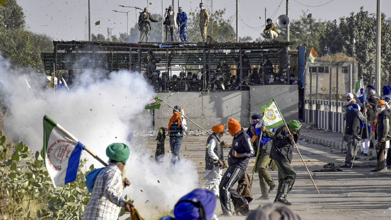 Farmers’ protest: SC dismisses plea seeking removal of blockage on highways Farmers’ protest: SC dismisses plea seeking removal of blockage on highways
