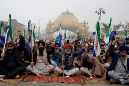 Punjab Bandh: Farmers protests’ disrupt train operations, hit traffic | Top updates