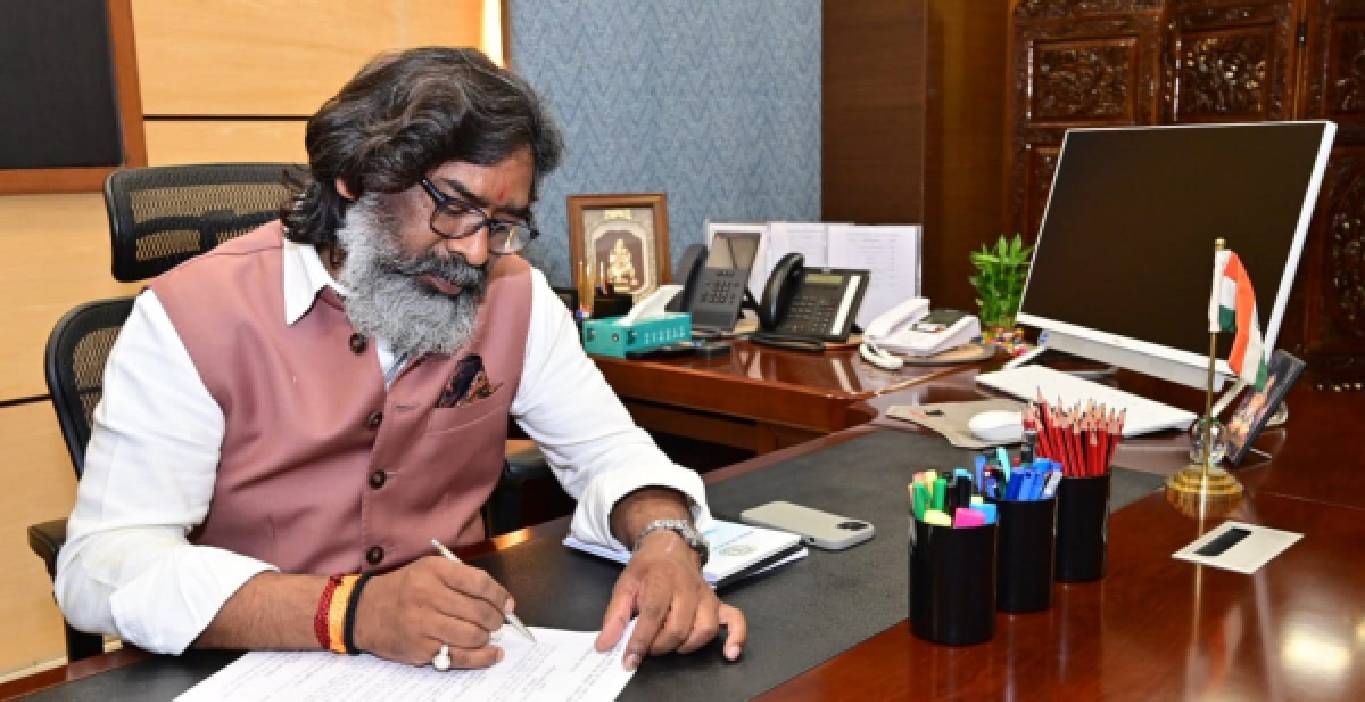 Jharkhand Cabinet ministers to be sworn in today; Congress to get 4 berths, RJD 1