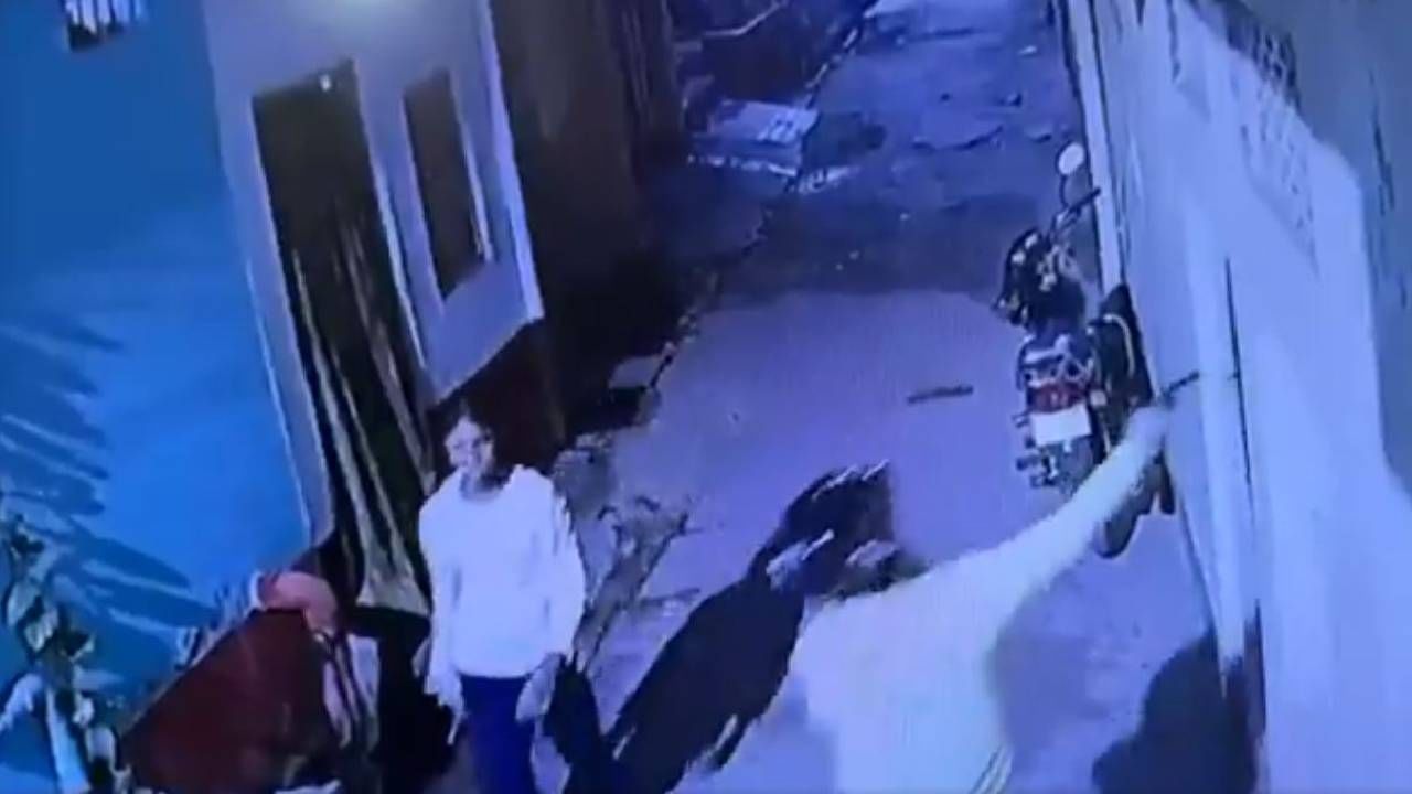 Caught on Camera: Elderly man shot dead after being followed into his house Caught on Camera: Elderly man shot dead after being followed into his house