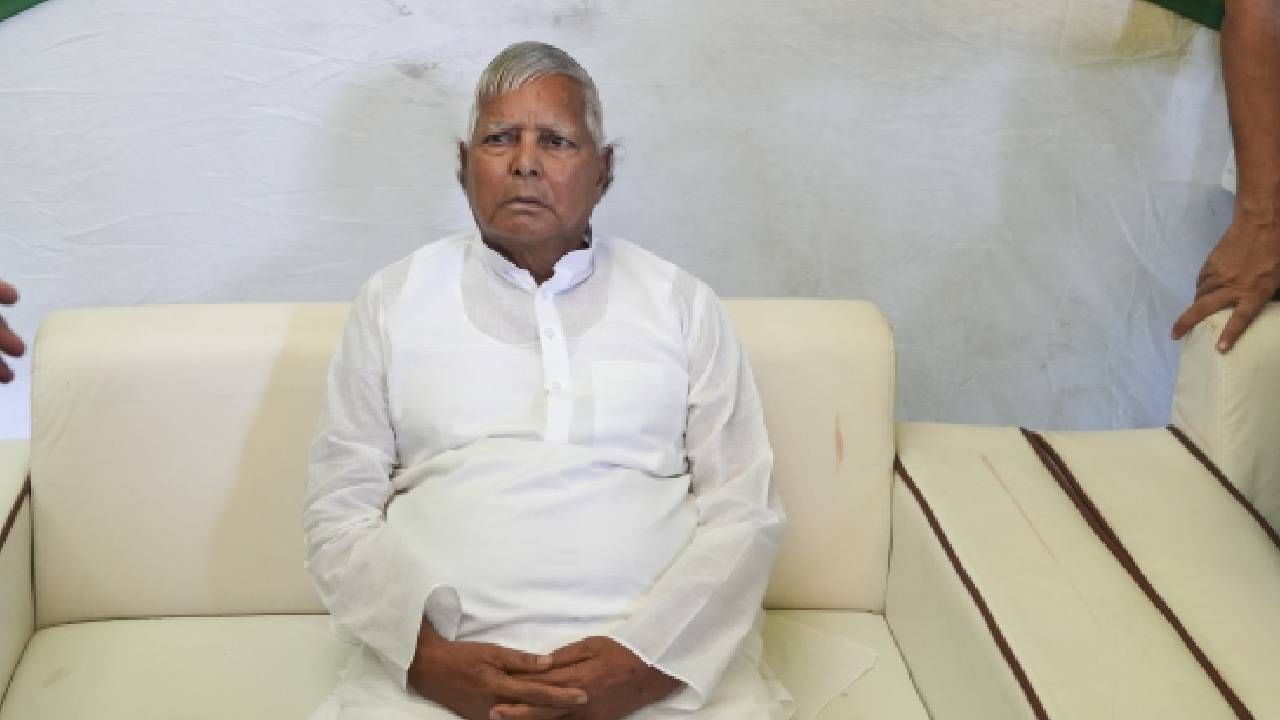 INDIA bloc rift wide open? Lalu Yadav backs Mamata as alliance leader, slams Congress