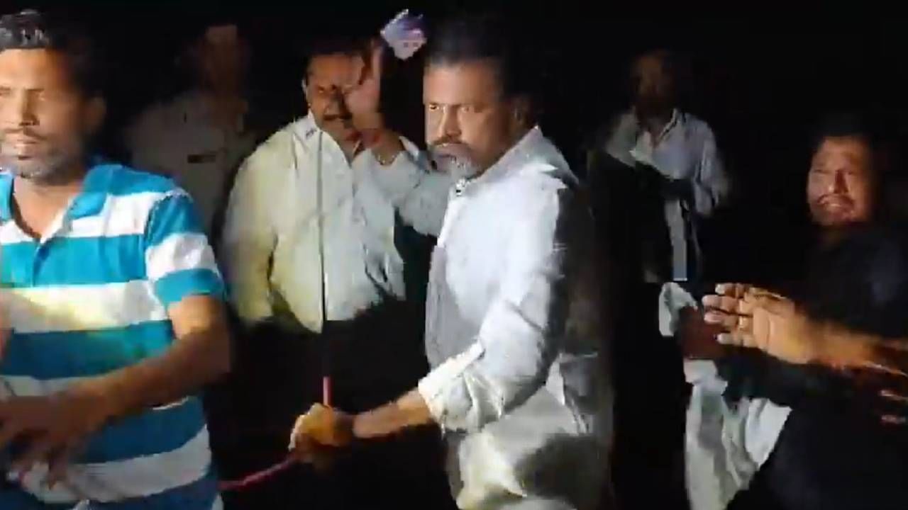 Facing ire for hitting TV9 journalist, Mohan Babu booked on attempt to murder charge Facing ire for hitting TV9 journalist, Mohan Babu booked on attempt to murder charge