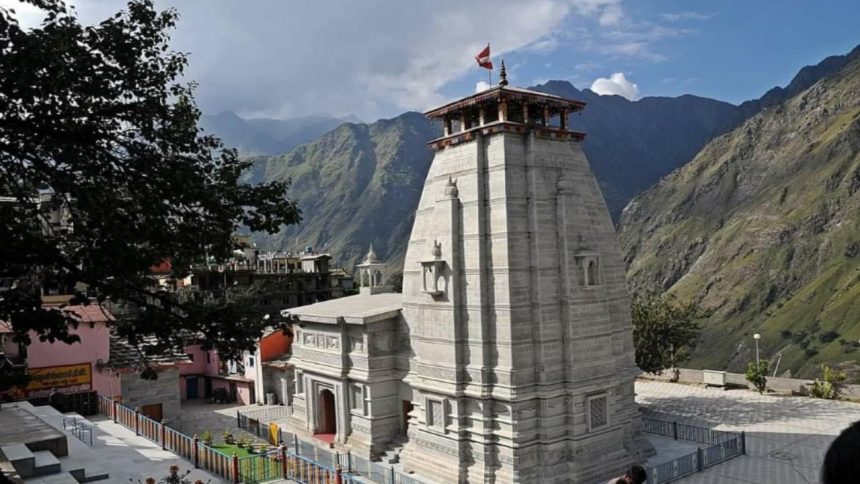 Pilgrims arrive for winter Char Dham yatra, Uttarakhand locals hope for income boost