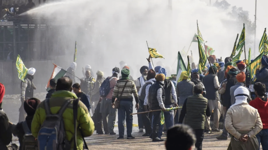 Police use tear gas, water cannons to disperse farmers at Shambu border, 17 injured