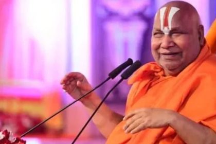 Hindu seer Swami Rambhadracharya opposes Mohan Bhagwat’s view on mandir-masjid debate