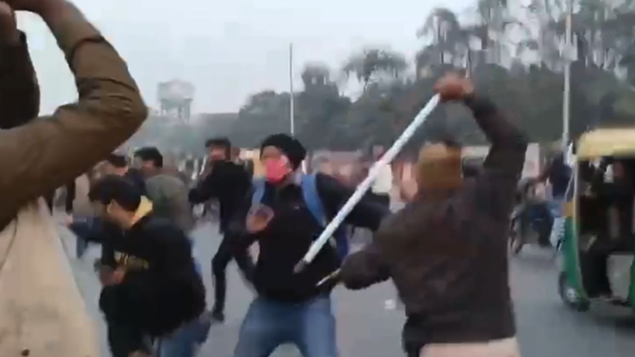 Video: Protesters demanding BPSC re-examination lathi charged in Patna