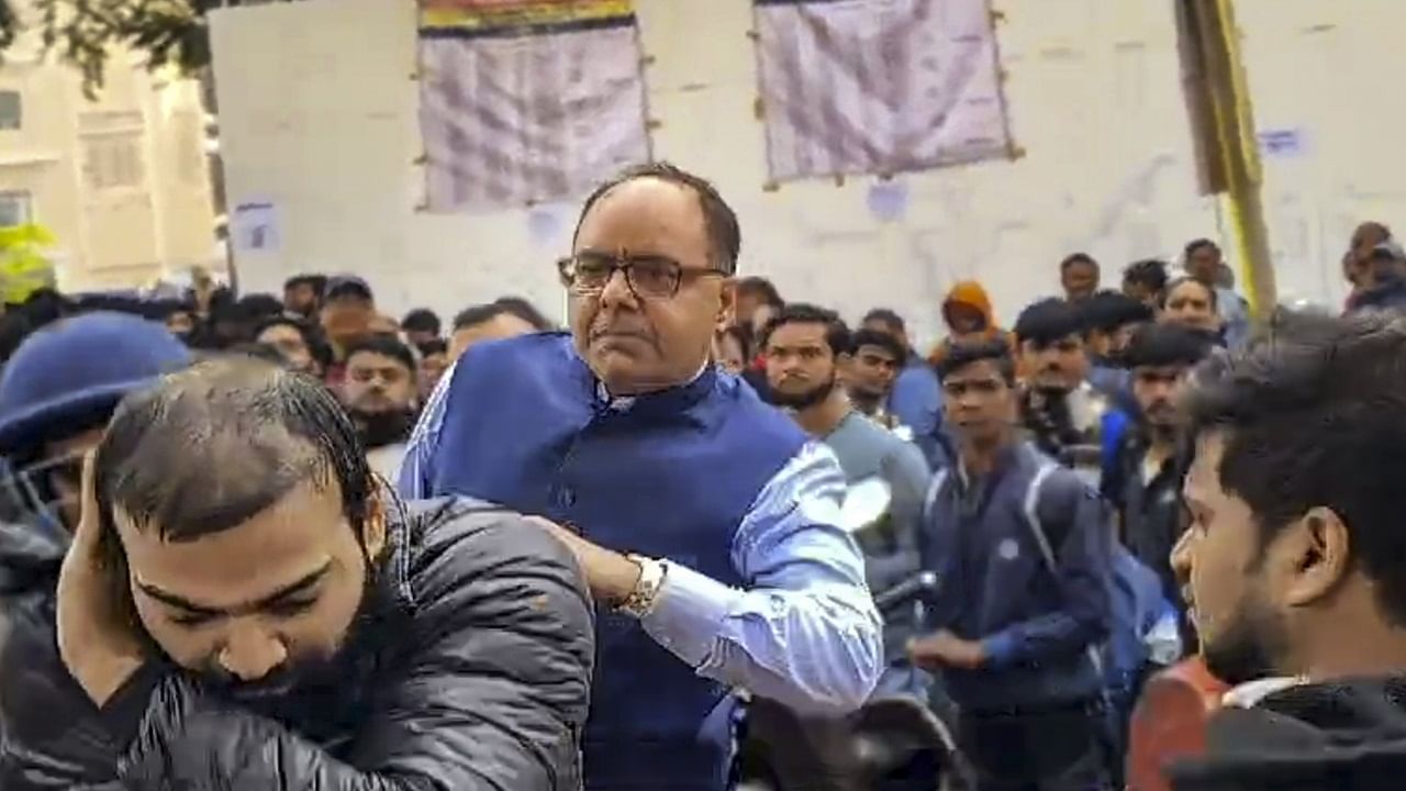 Bihar: Patna DM slaps protesting BPSC aspirant on camera, issues clarification