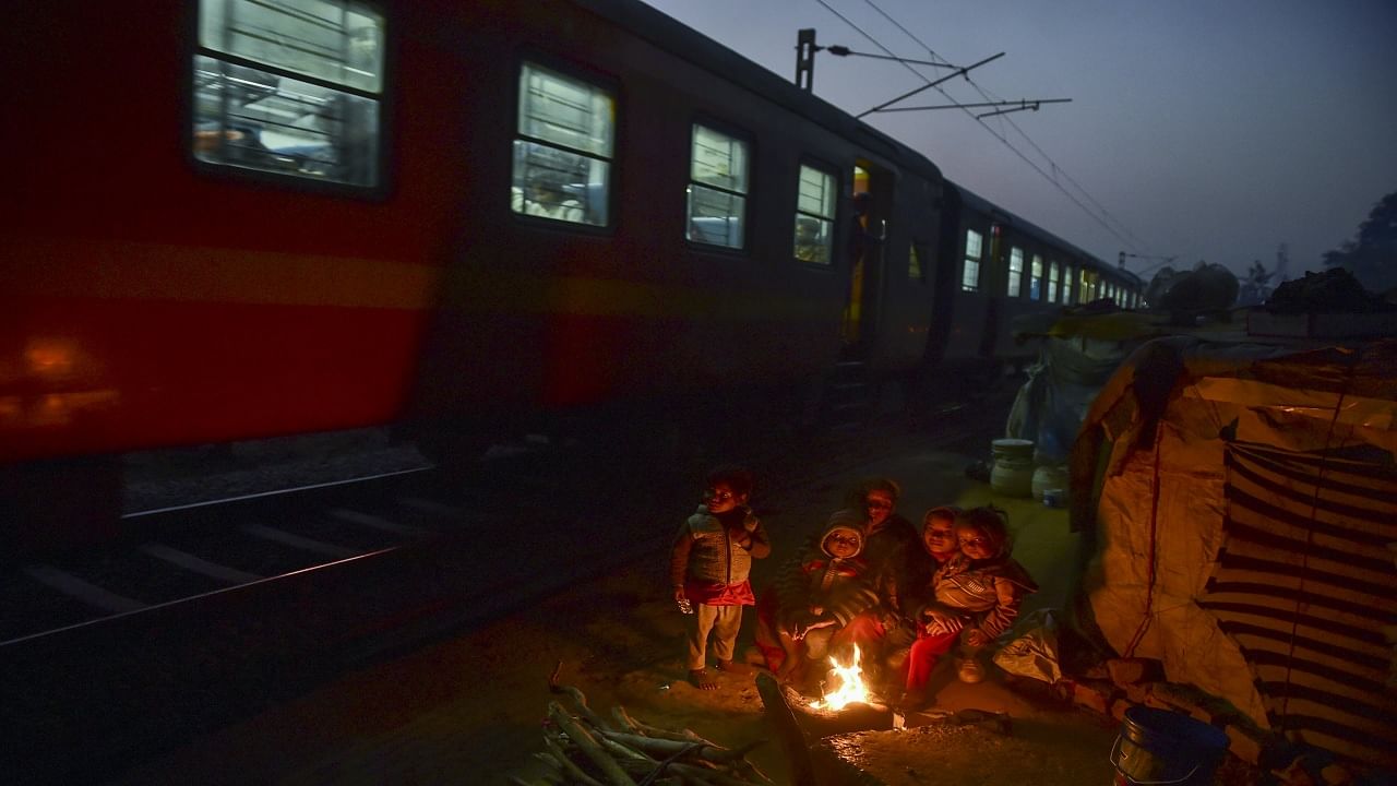 Weather updates today: North India under grip of cold wave, IMD issues rain warning