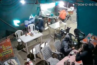 Gujarat: SUV crashes into restaurant injuring 3 customers in Bodeli | VIDEO