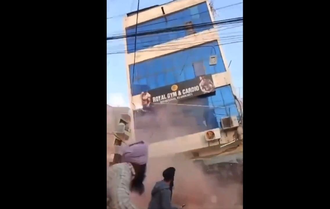 Moment when Mohali building came crashing down killing at least 2 | Video