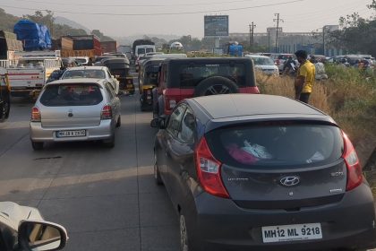 Massive traffic on Mumbai-Goa highway due to 2025 New Year celebrations