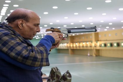 ‘India facing challenges on internal and external fronts’: Rajnath Singh to Armymen